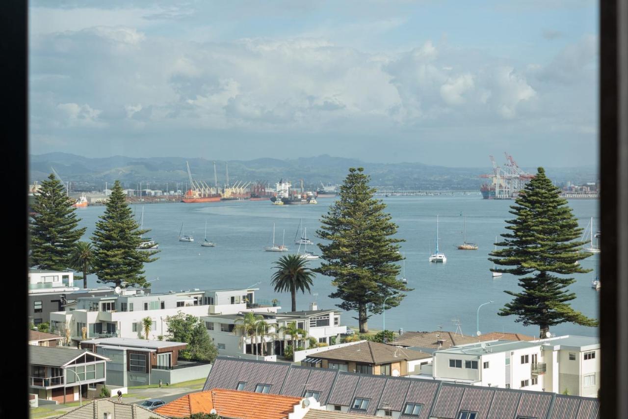 Apartmán Superb Elevated Views Of Harbour With Heated Pool, Gym & Parking Mount Maunganui Exteriér fotografie