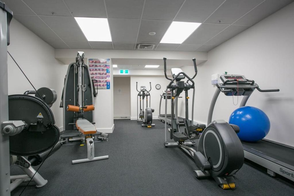 Apartmán Superb Elevated Views Of Harbour With Heated Pool, Gym & Parking Mount Maunganui Exteriér fotografie