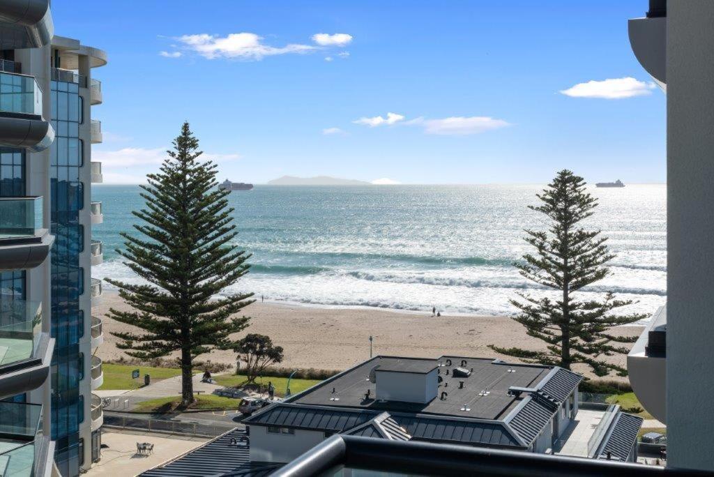 Apartmán Superb Elevated Views Of Harbour With Heated Pool, Gym & Parking Mount Maunganui Exteriér fotografie
